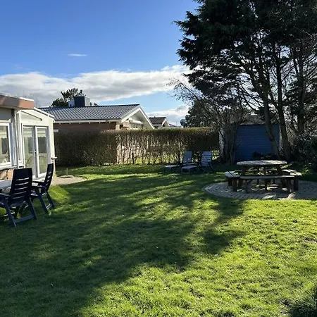Holiday home Zandloper 22 De Zandloper